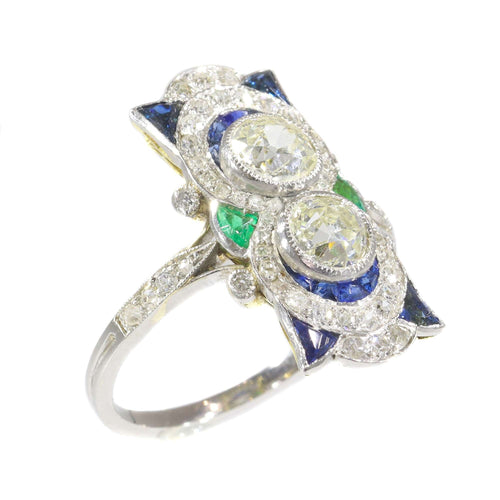 Bague 58 Dévotion Déco : Une bague de fiançailles en platine et or des années 1920 avec diamants et saphirs 58 Facettes 21316-0744