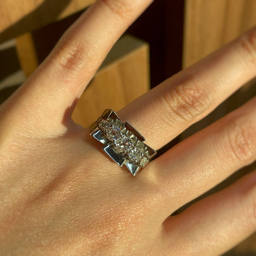 Bague 55 Bague or blanc et diamants 58 Facettes 240304R