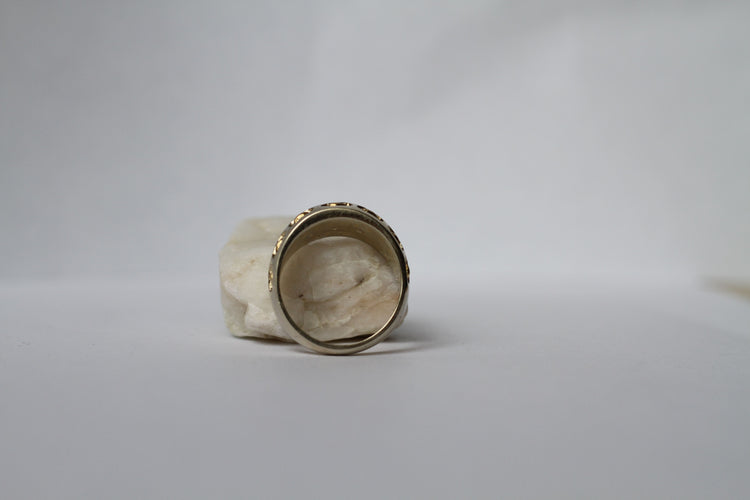 Bague 52.5 Bague Bombée or jaune et diamants 58 Facettes