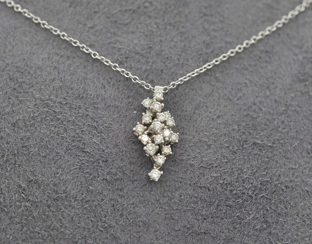 Collier Collier Bibigi en or blanc avec diamants de 0,23 ct 58 Facettes 8850
