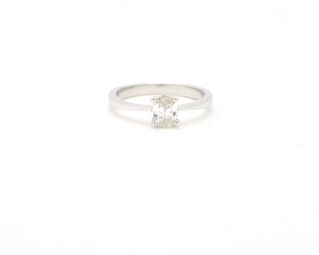 Bague Bague solitaire avec diamant taille ovale de 0,43 ct 58 Facettes 10037