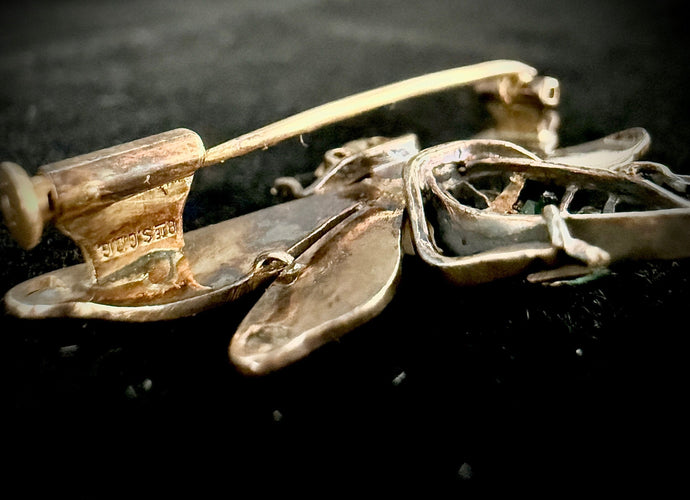 Brosche Alte Brosche Biene in silber auf Gold 58 Facettes