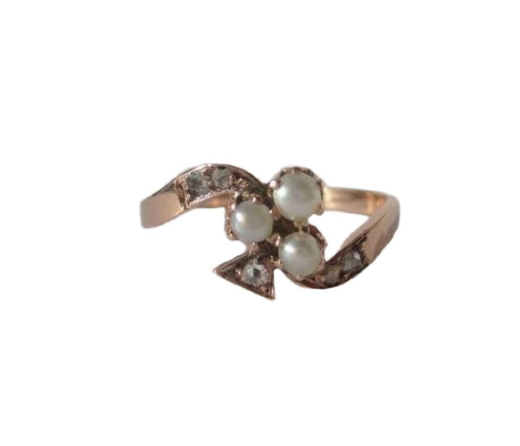 Bague 53.5 Bague 19e trèfle porte bonheur or rose, demies perles fines, diamants 58 Facettes