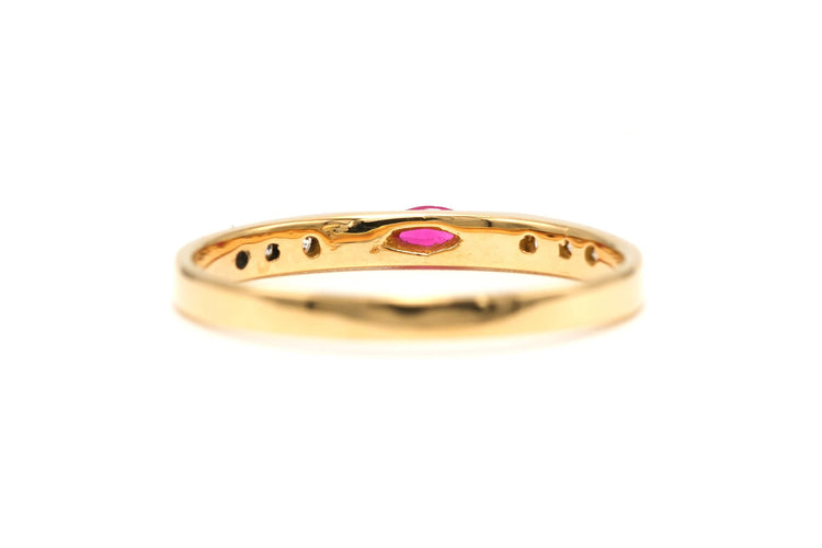 Bague 56 Bague contemporaine or jaune, rubis et diamants taille brillant 58 Facettes 22752