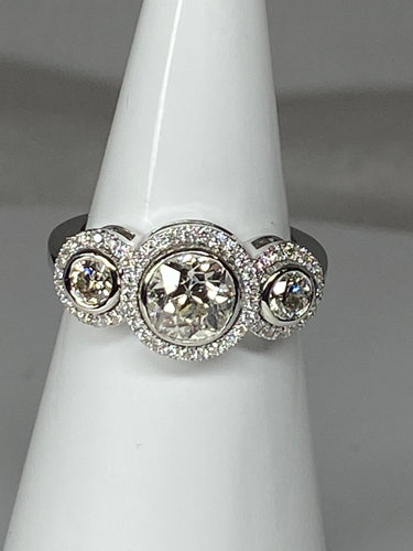 Bague 52 Bague de fiançailles, diamants 58 Facettes AB48