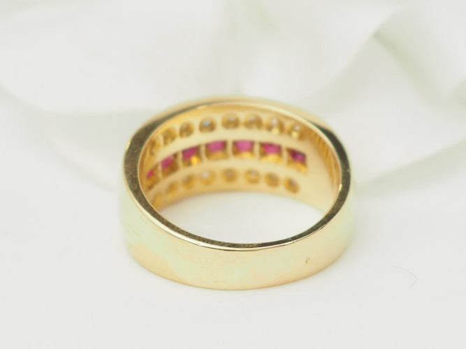 Bague 55 Bague ruban vintage en or jaune 18k, rubis et diamants 58 Facettes 33619