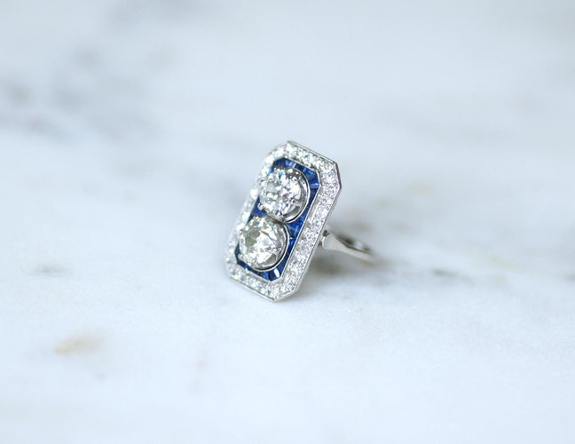 Bague 49 Art Déco - Bague rectangulaire diamants et saphirs calibrés en platine 58 Facettes