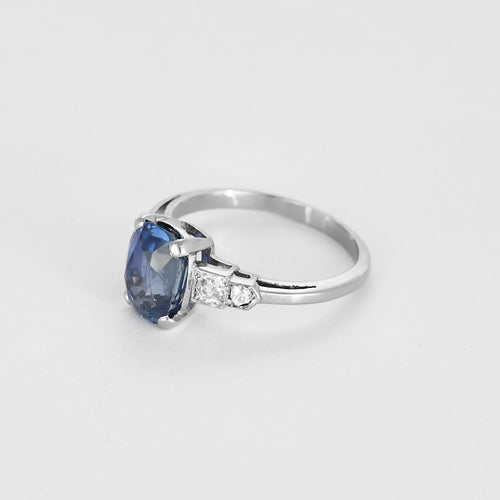 Bague 50 Bague saphir ovale en platine 850 et diamants 58 Facettes 58FC148