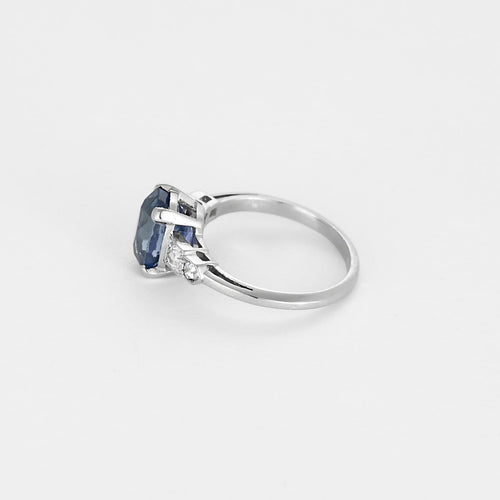 Bague 50 Bague saphir ovale en platine 850 et diamants 58 Facettes 58FC148