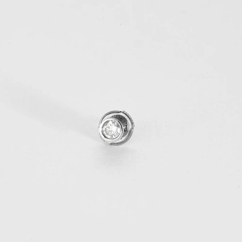 Boutons d'oreilles en or blanc et diamants 58 Facettes 58FC135