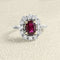 Bague 52 Bague en or blanc, rubis et diamants 58 Facettes OC-61200079