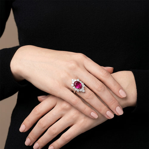 Bague 50 Bague en or gris, rubis birman et diamants 58 Facettes OC-61600017
