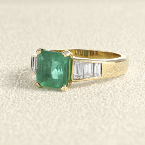 Bague 55 Bague - Émeraude et diamants en or jaune 58 Facettes OC-61300086