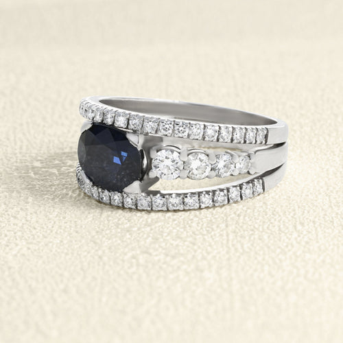 Ring i hvitt gull, safir og diamanter 