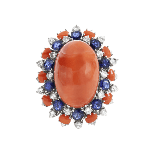 Bague 55 Bague en or gris, corail, saphirs et diamants 58 Facettes 61E00408