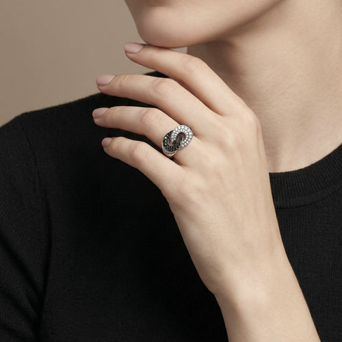 Bague 54 Bague en or gris avec diamants blancs et noirs 58 Facettes 61E00437