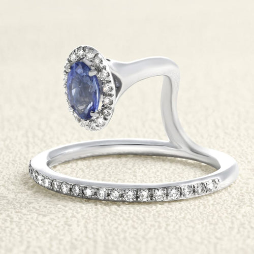 bague-or-blanc-saphir-bleu-et-diamants.jpg