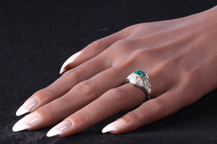 Bague 59 Bague de fiançailles vintage 1920 en platine, émeraude colombienne et diamants 58 Facettes 16144-0061