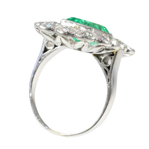 Bague 52 Bague de fiançailles en platine, émeraude 2,20 ct et diamants 58 Facettes 19343-0010