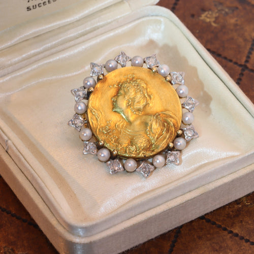 Broche Broche Belle Époque en or jaune 18K, platine, diamants et perles 58 Facettes 21295-0015