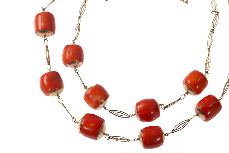 22235-0056.p02_Grandiose Beads  A Monumental Coral Necklace-en.jpg