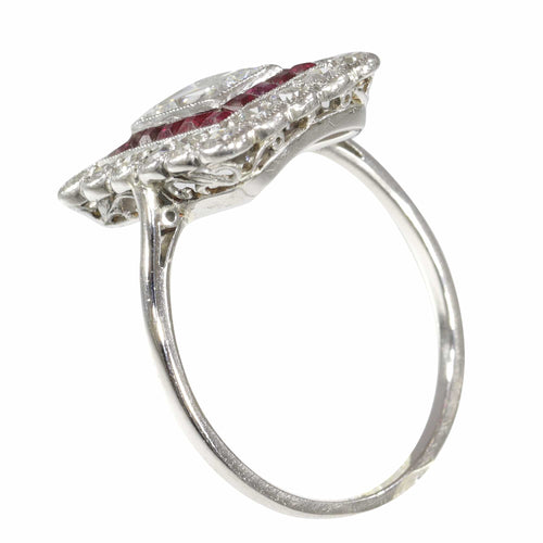 Bague 54 Bague Art déco - Bague en platine avec diamants et rubis 58 Facettes 23249-0100
