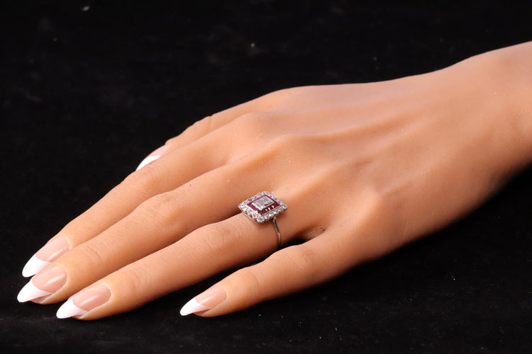Bague 54 Bague Art déco - Bague en platine avec diamants et rubis 58 Facettes 23249-0100