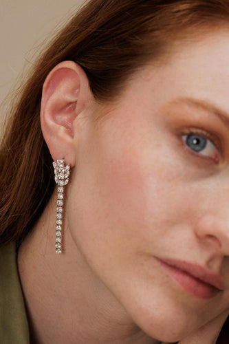 Boucles d'oreilles Boucles d’oreilles pendantes Art déco en or blanc 18 carats et diamants 58 Facettes 3376674CN