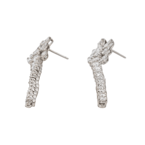Boucles d'oreilles Boucles d’oreilles pendantes Art déco en or blanc 18 carats et diamants 58 Facettes 3376674CN