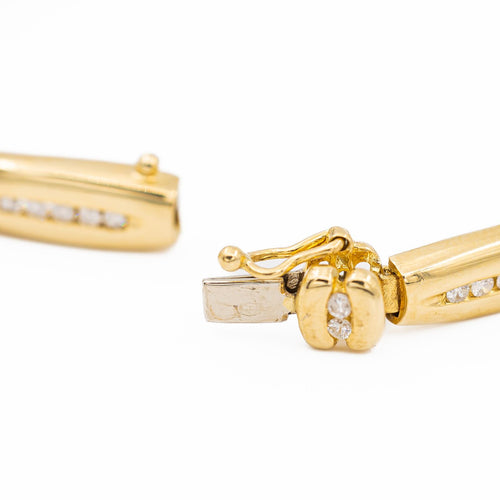 Bracelet Bracelet en or jaune et diamants 58 Facettes 2314034CN