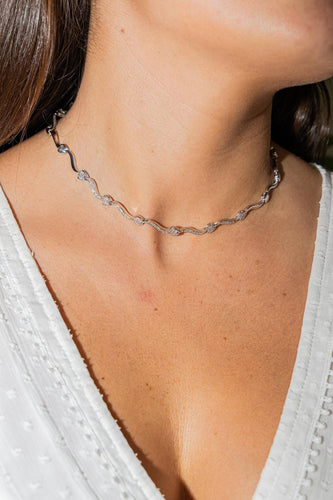 Collier Collier en or blanc 18 carats serti de diamants 58 Facettes 2363223CN