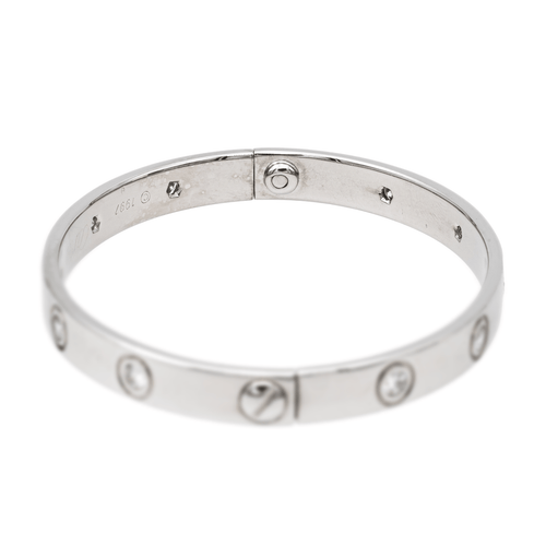 Bracelet Cartier Love - Bracelet jonc en or blanc serti de diamants 58 Facettes 2873481RV