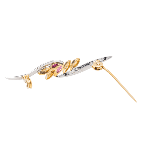 Broche Broche en or jaune 18 carats avec rubis et diamants 58 Facettes 3670083CN