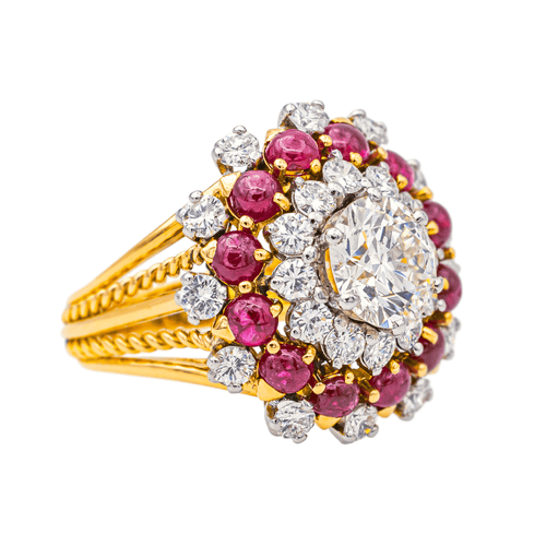 Bague 54 Bague cocktail en or jaune et platine avec diamants et rubis 58 Facettes 4292748CN