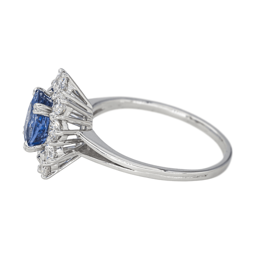 Bague 57 Bague Pompadour en or blanc avec saphir ovale et diamants 58 Facettes 4354722CN