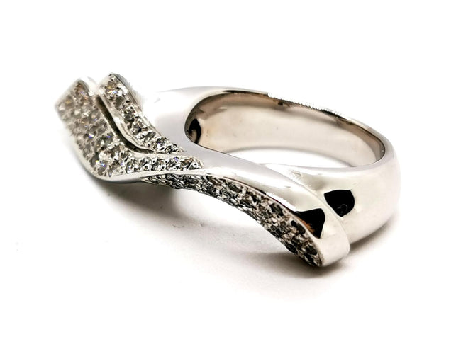 Bague 54 Bague vague en or blanc 18 carats sertie de diamants 58 Facettes 1523671CN