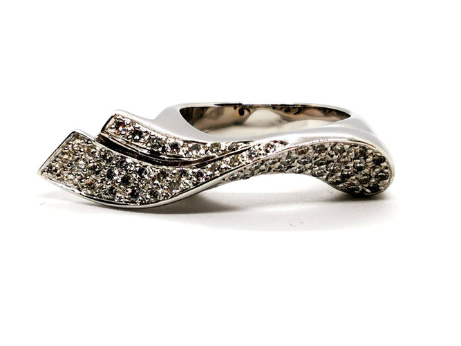 Bague 54 Bague vague en or blanc 18 carats sertie de diamants 58 Facettes 1523671CN