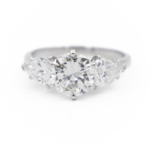 Bague 52 Bague trilogie en platine 950 sertie de diamants 58 Facettes 2241099CN