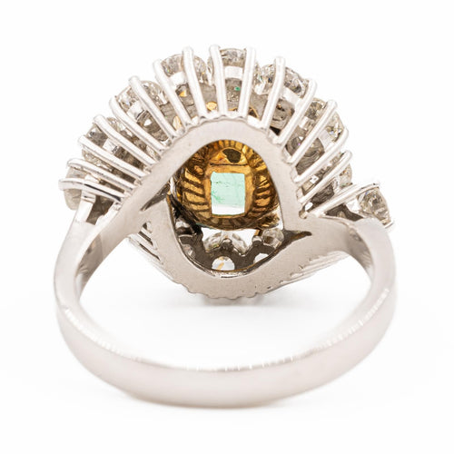 Bague 53 Bague Pompadour en or blanc 18 carats, platine, émeraude et diamants 58 Facettes 2308981CN