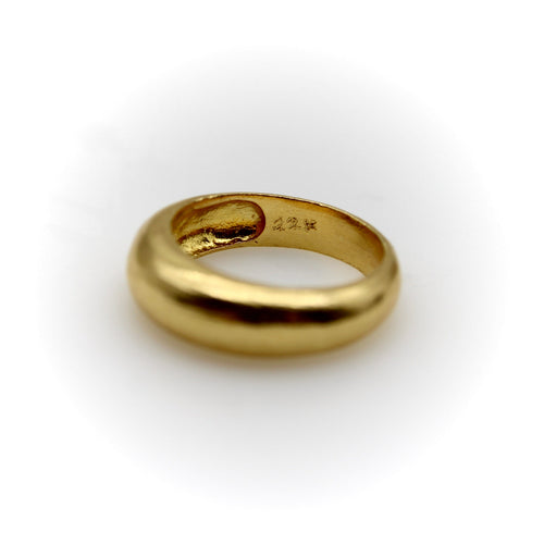 Bague Bague dôme signature en or jaune 22K 58 Facettes