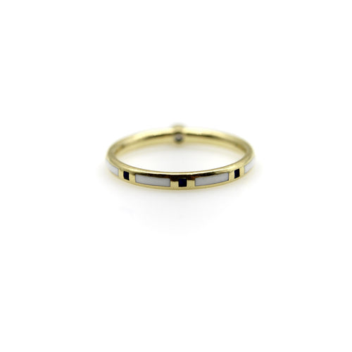 Bague Bague en or 18k émaillée noir et blanc avec diamant 58 Facettes A20017