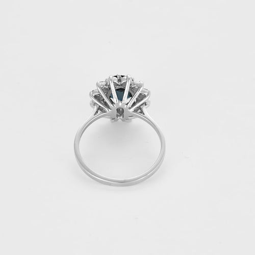 Bague 52.5 Bague marguerite en or blanc 18K, saphir 1,10 ct et diamants 58 Facettes DIE1840
