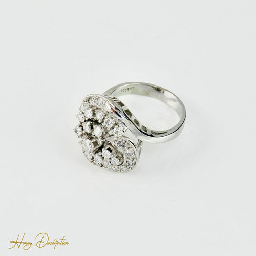 Bague 50 Bague en or blanc 14 carats avec diamants 58 Facettes 2319