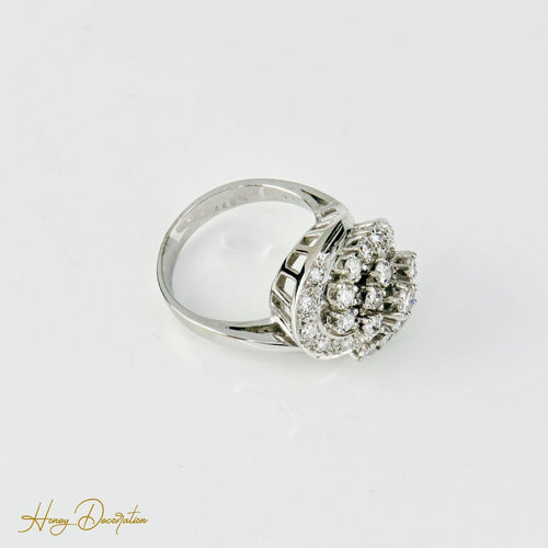 Bague 50 Bague en or blanc 14 carats avec diamants 58 Facettes 2319