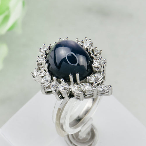 Bague 53.5 Bague en or blanc avec saphir et diamants 58 Facettes 1864