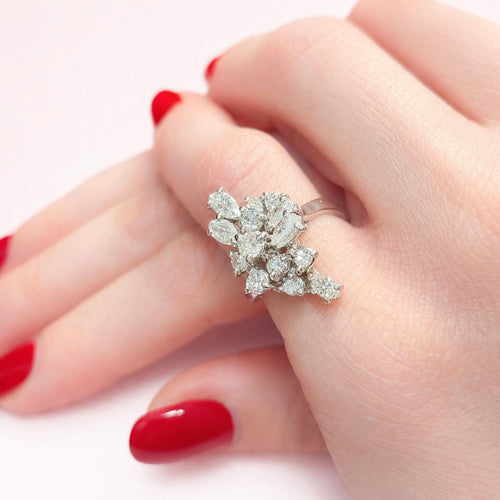 Bague 48 Bague en or blanc 18 carats et diamants 58 Facettes 33708