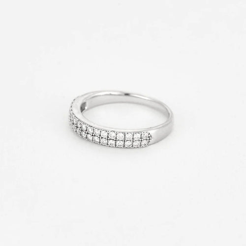 Bague 53 Alliance semi-pavée en or blanc 18K et diamants 0,68 ct 58 Facettes CLA0366