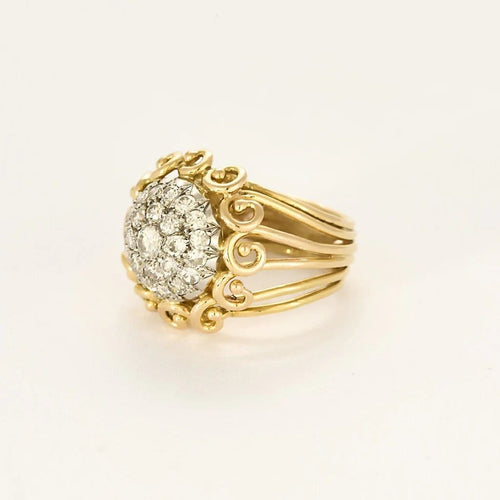 Bague 51 Bague dôme ajourée en or jaune et blanc 18K avec diamants 58 Facettes SEN2429X2