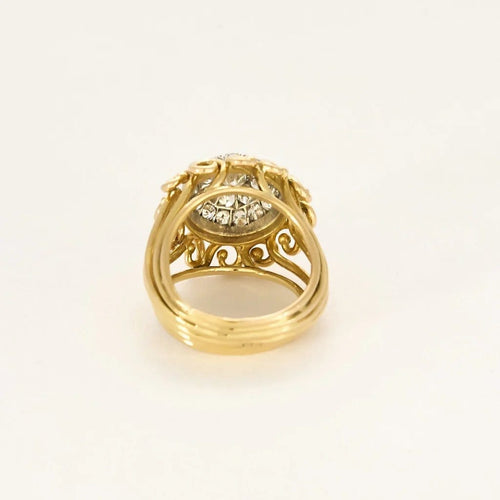Bague 51 Bague dôme ajourée en or jaune et blanc 18K avec diamants 58 Facettes SEN2429X2