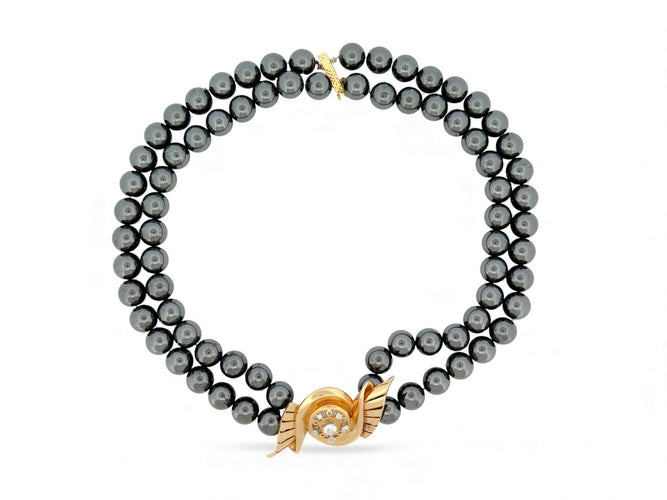 collar de dos hileras con perlas de hematites negras, oro amarillo de 18k y diamantes de 0,67ct 